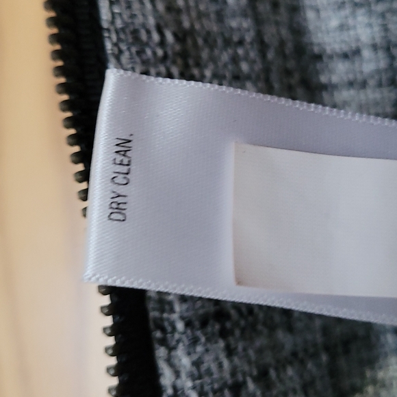 ELLE Women's Blazer - Picture 6 of 7